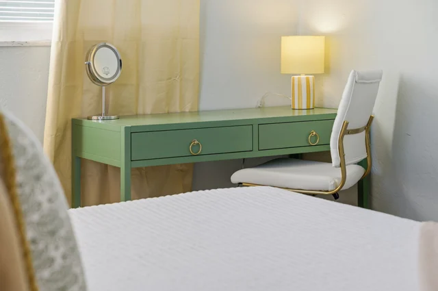 Bedroom image 1