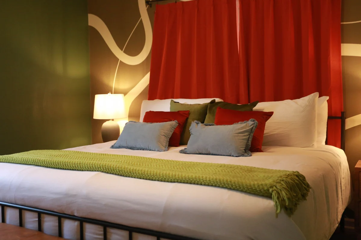 Bedroom image 1