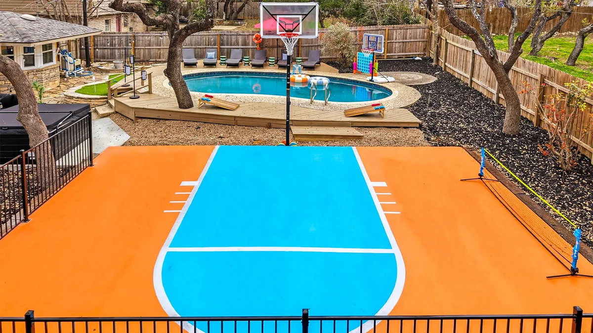 Home in San Antonio property photo 3