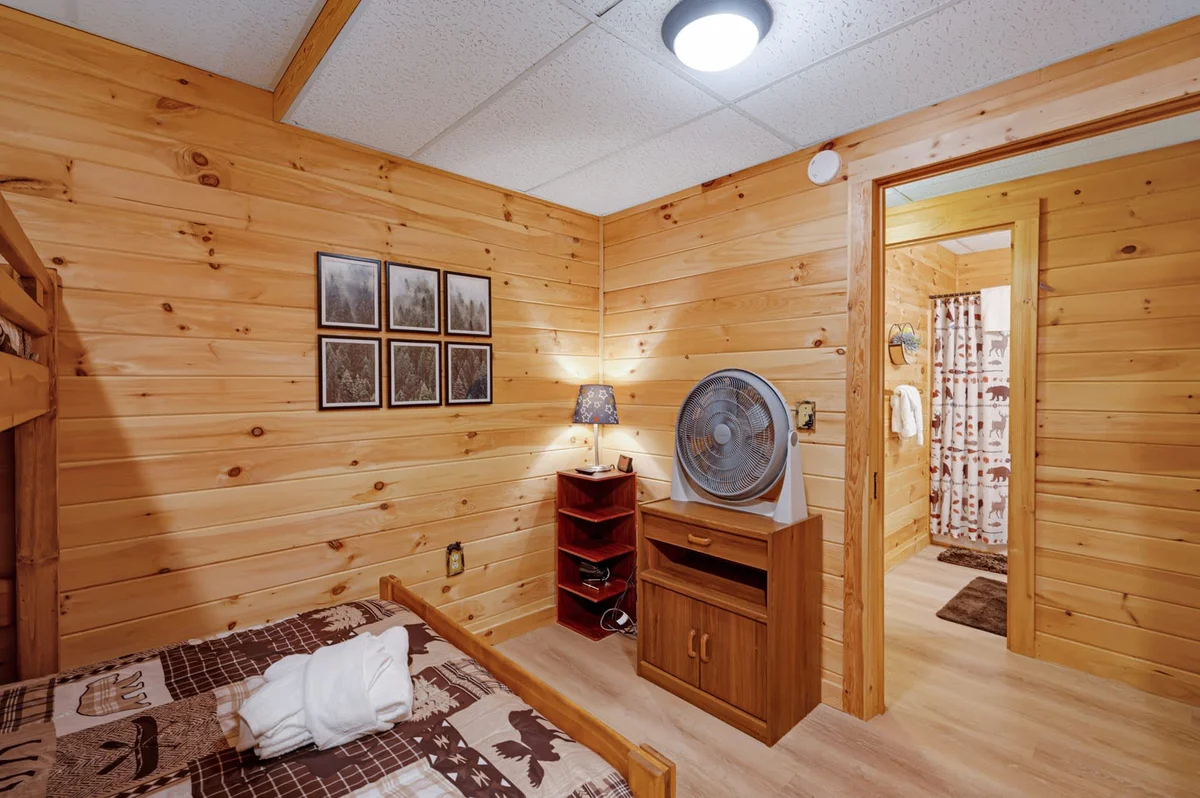 Bedroom image 1