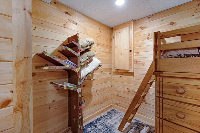 Bedroom image 1