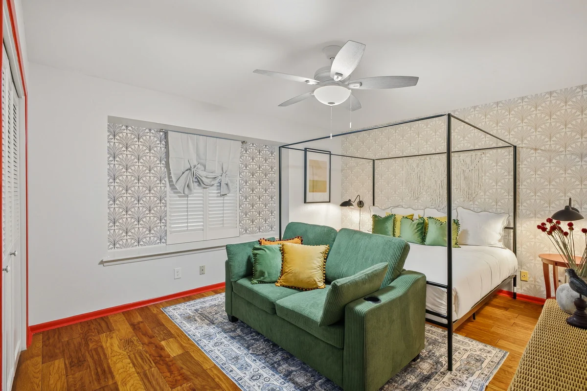 Bedroom image 1