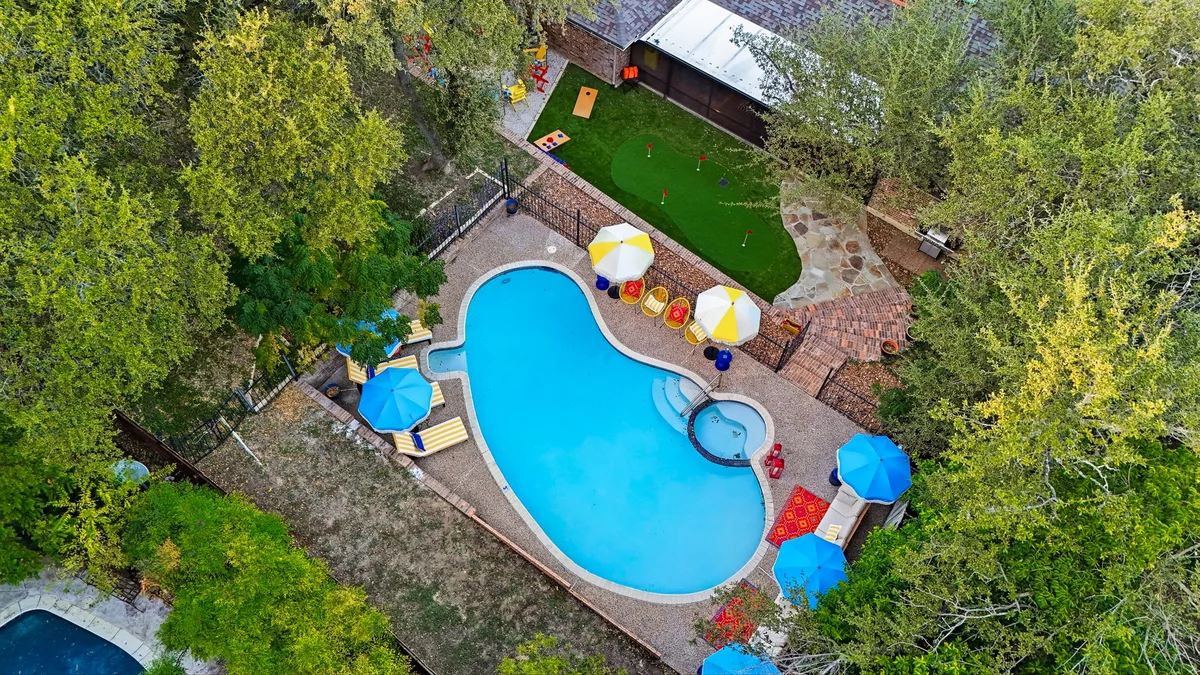 Home in San Antonio property photo 2