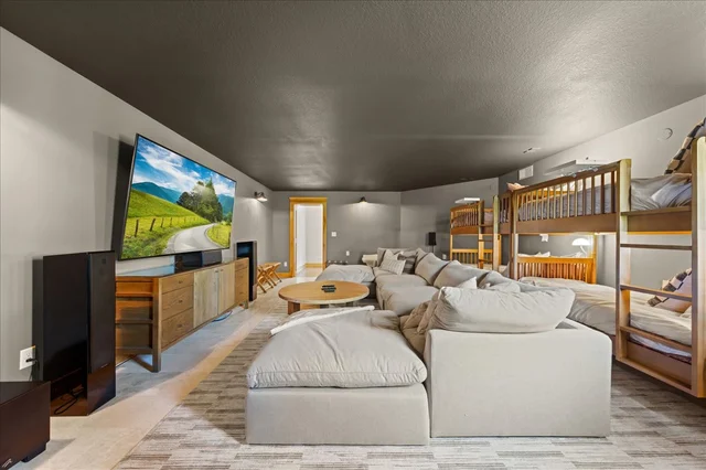 Bedroom image 1
