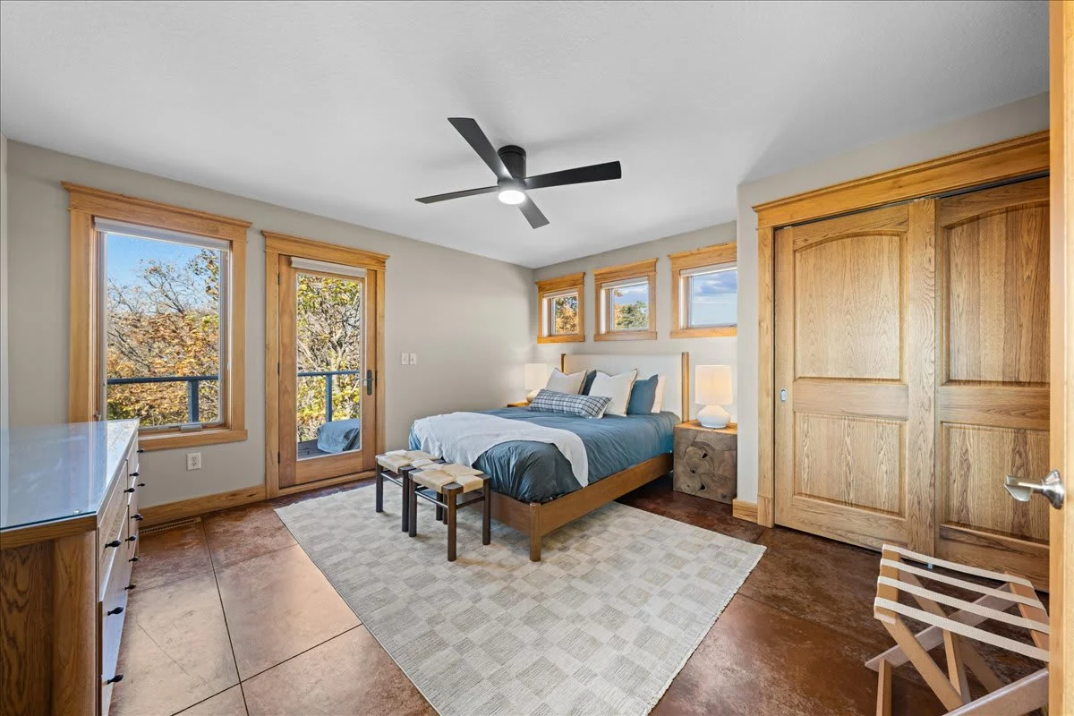 Bedroom image 1