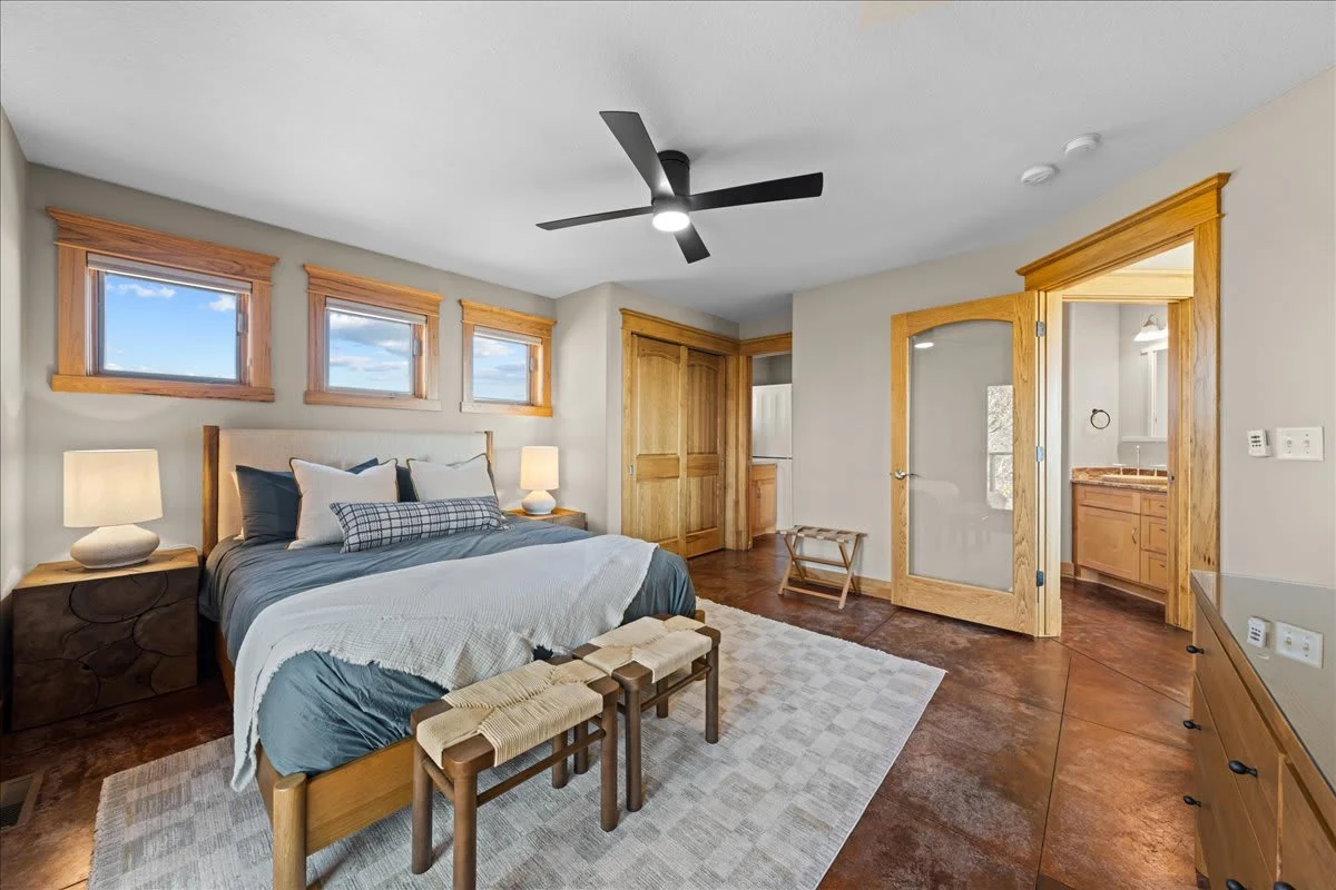 Bedroom image 1