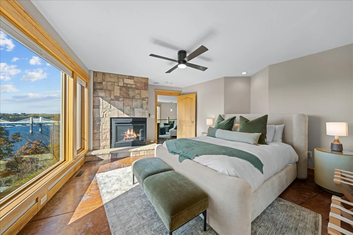 Home in Oak Park Heights property photo 4