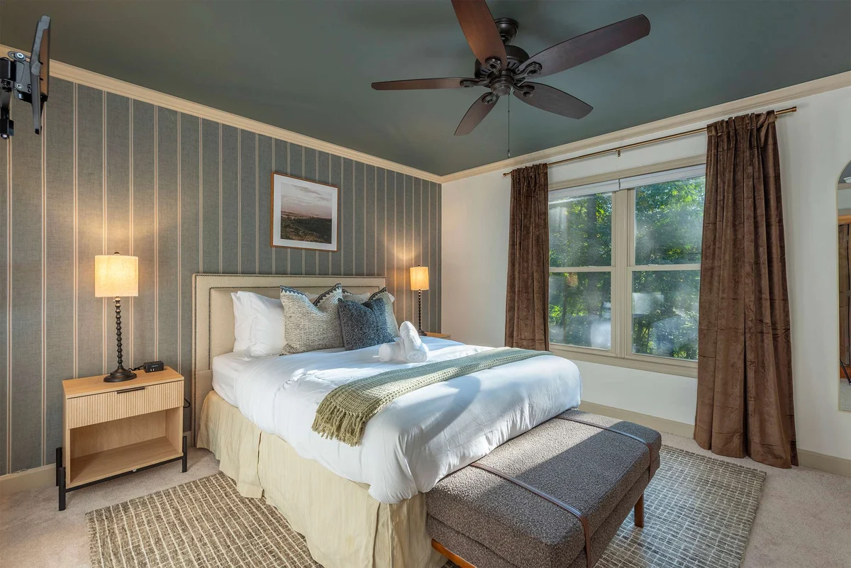 Bedroom image 1