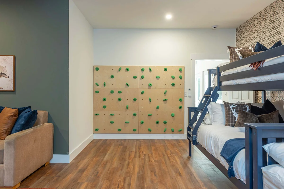 Bedroom image 1