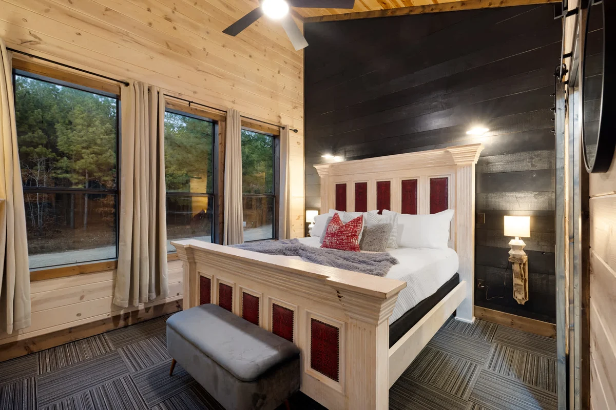 Bedroom image 1
