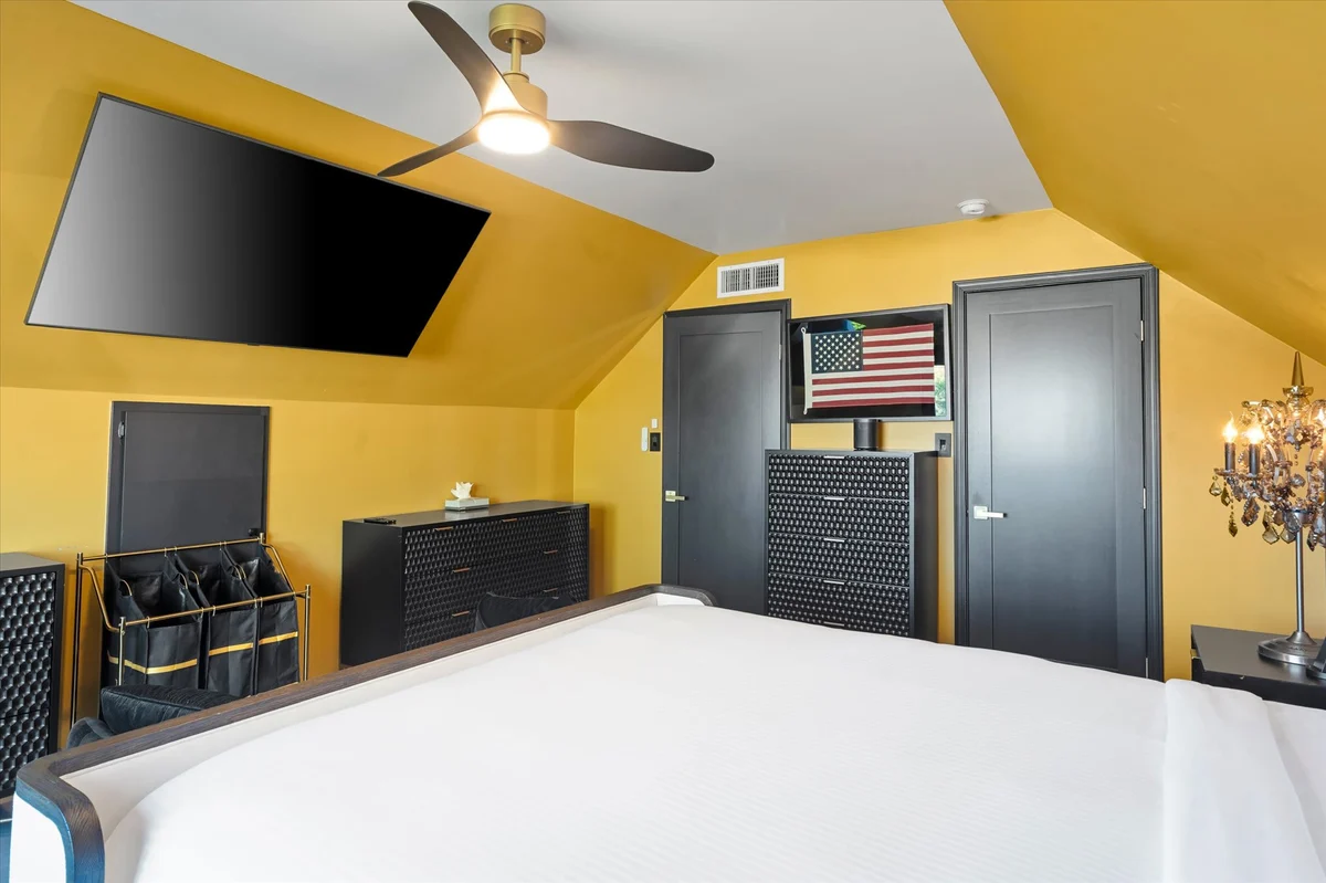 Bedroom image 1