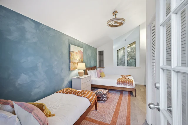 Bedroom image 1