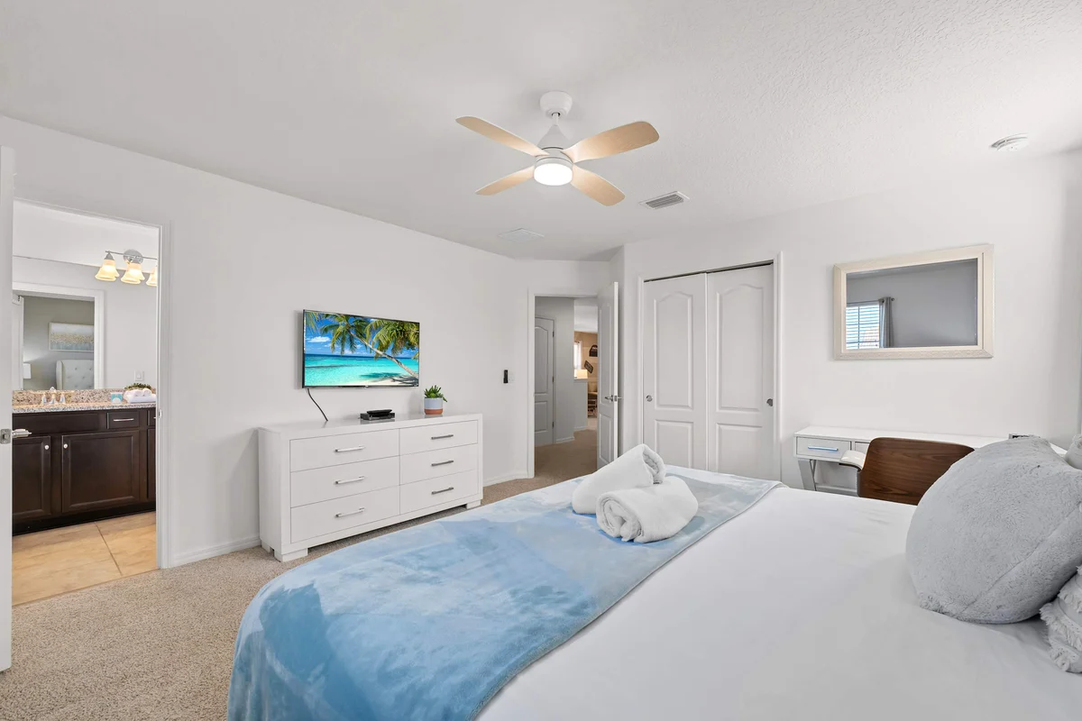 Bedroom image 1
