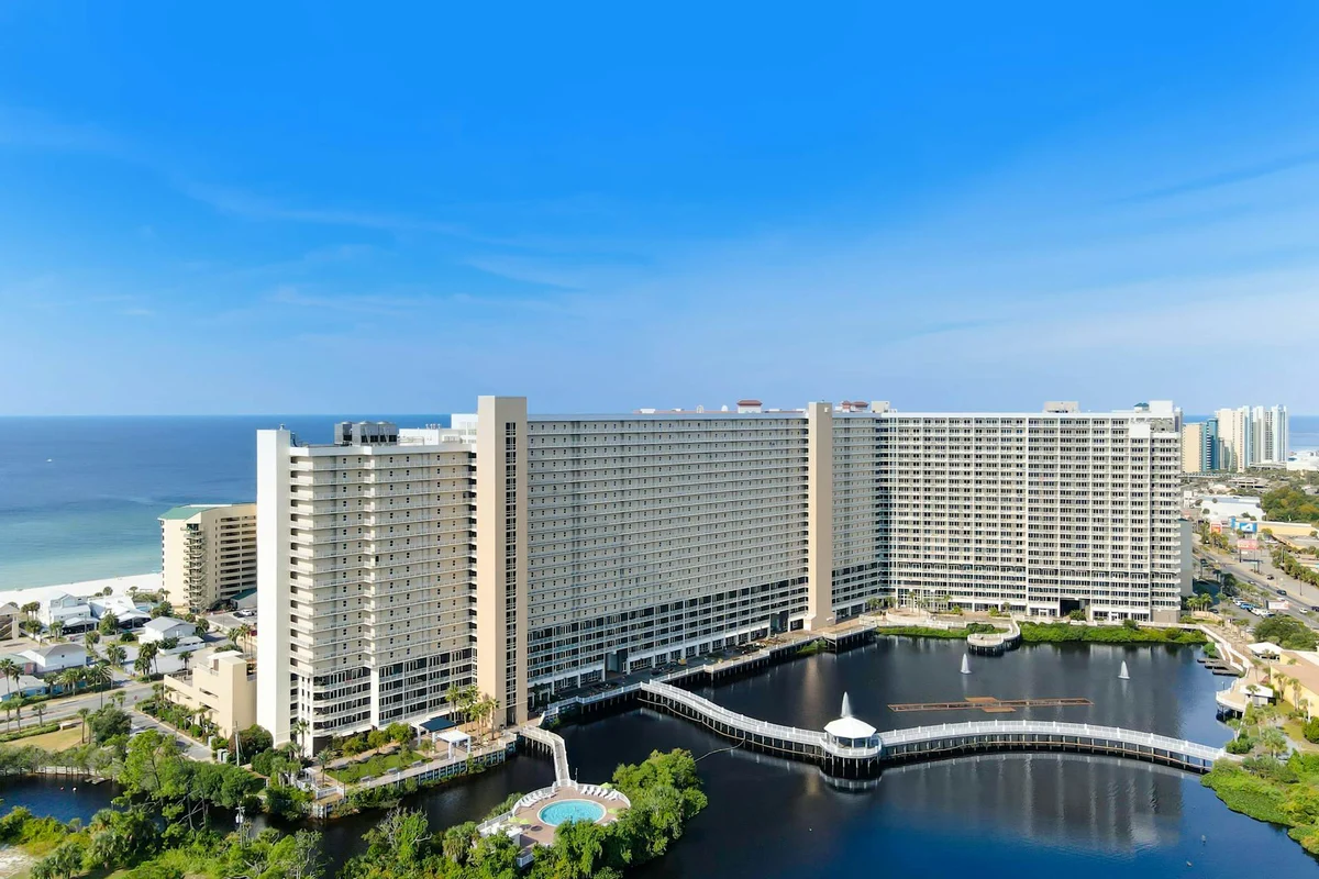Apartment in Panama City Beach property photo 4