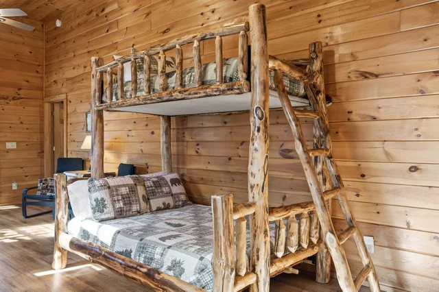 Bedroom image 1