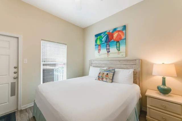 Bedroom image 1