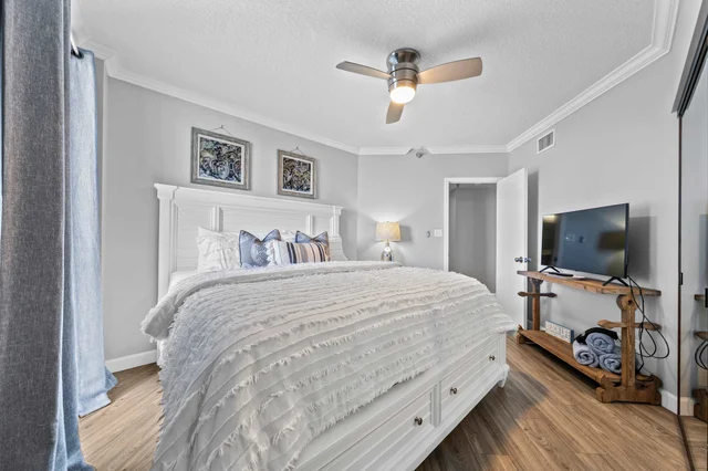 Bedroom image 1