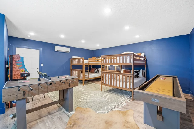 Bedroom image 1