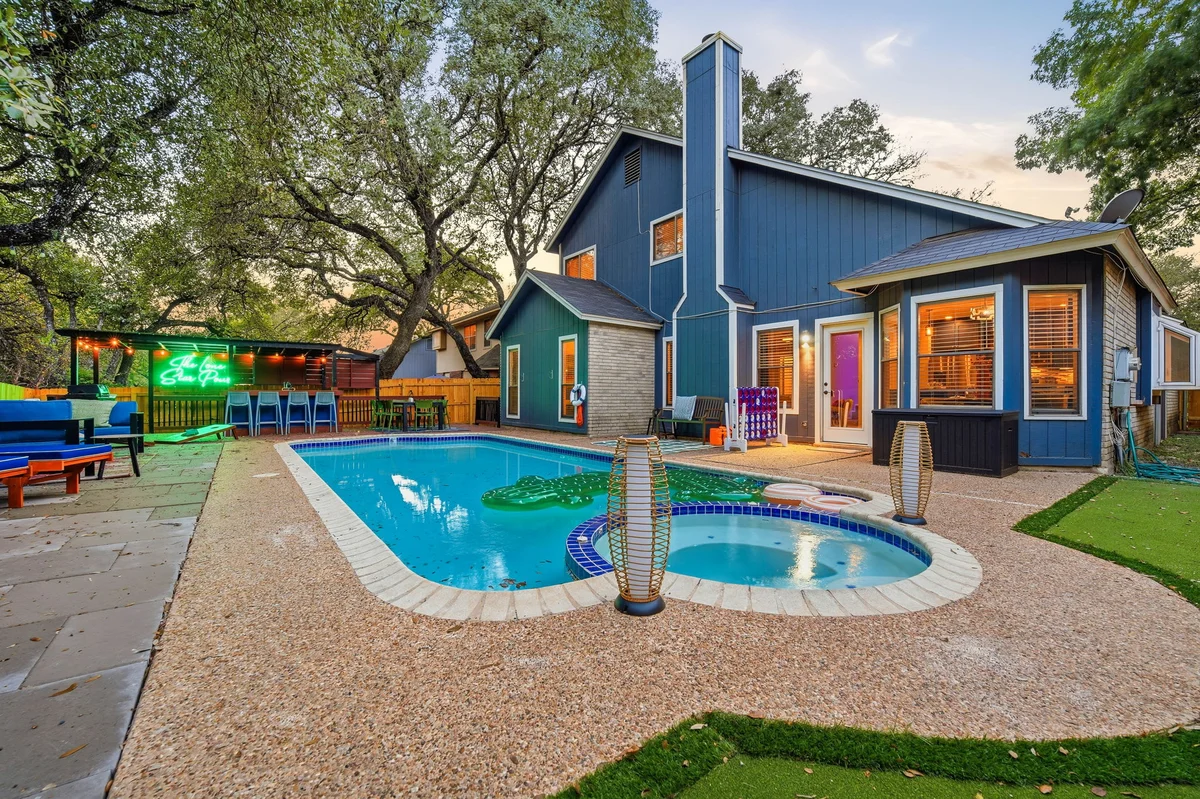 Resort Style Backyard, Arcade Games, Hot Tub property photo 5