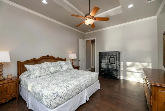 Bedroom image 1
