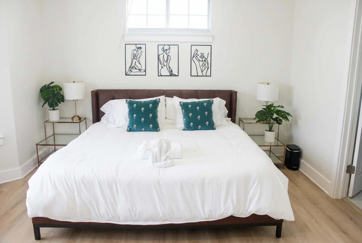 Bedroom image 1