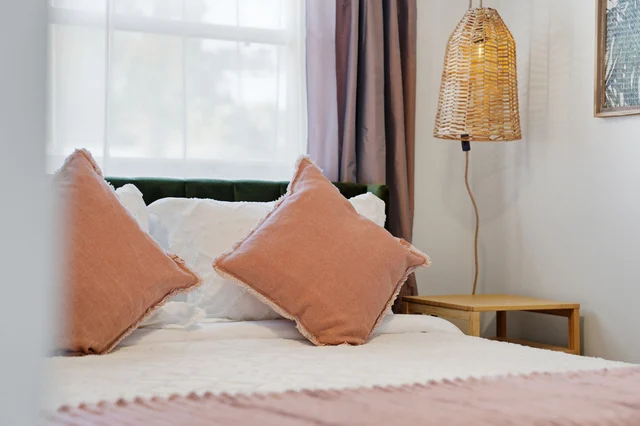 Bedroom image 1