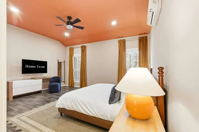 Bedroom image 1