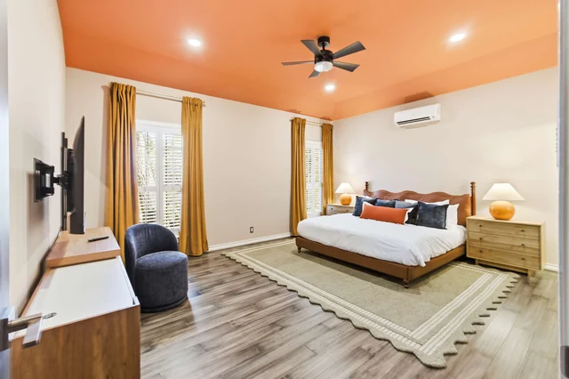 Bedroom image 1