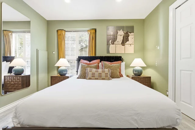 Bedroom image 1