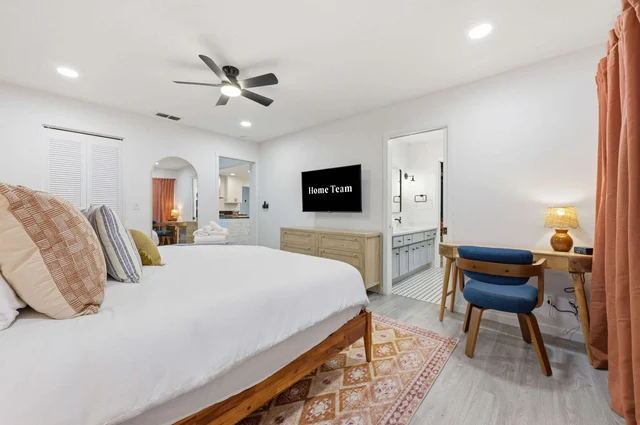 Bedroom image 1