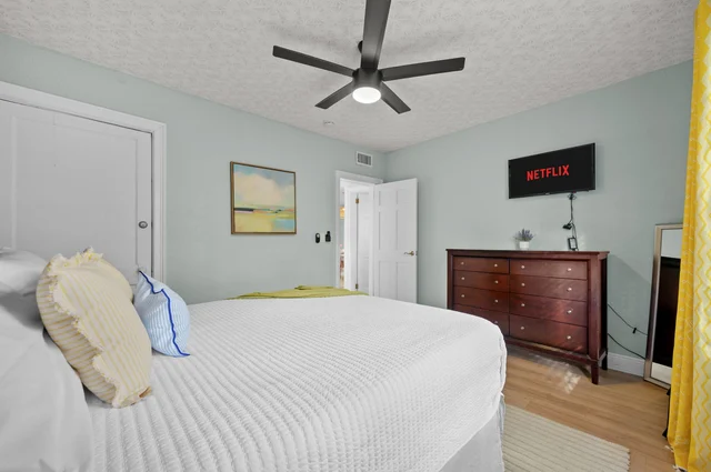 Bedroom image 1