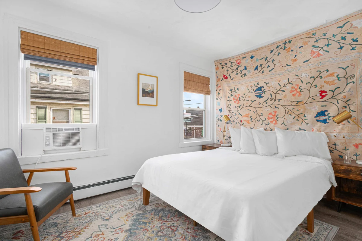 Bedroom image 1