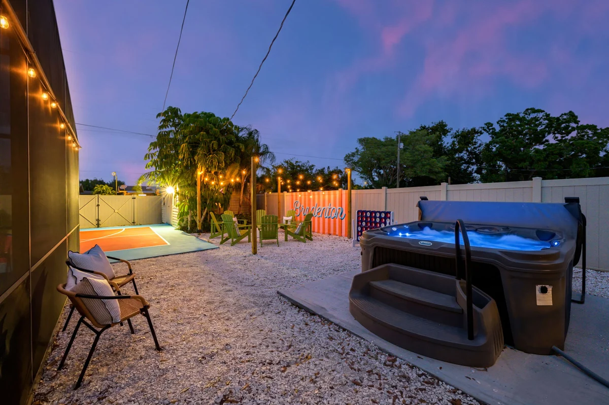Home in South Bradenton property photo 3
