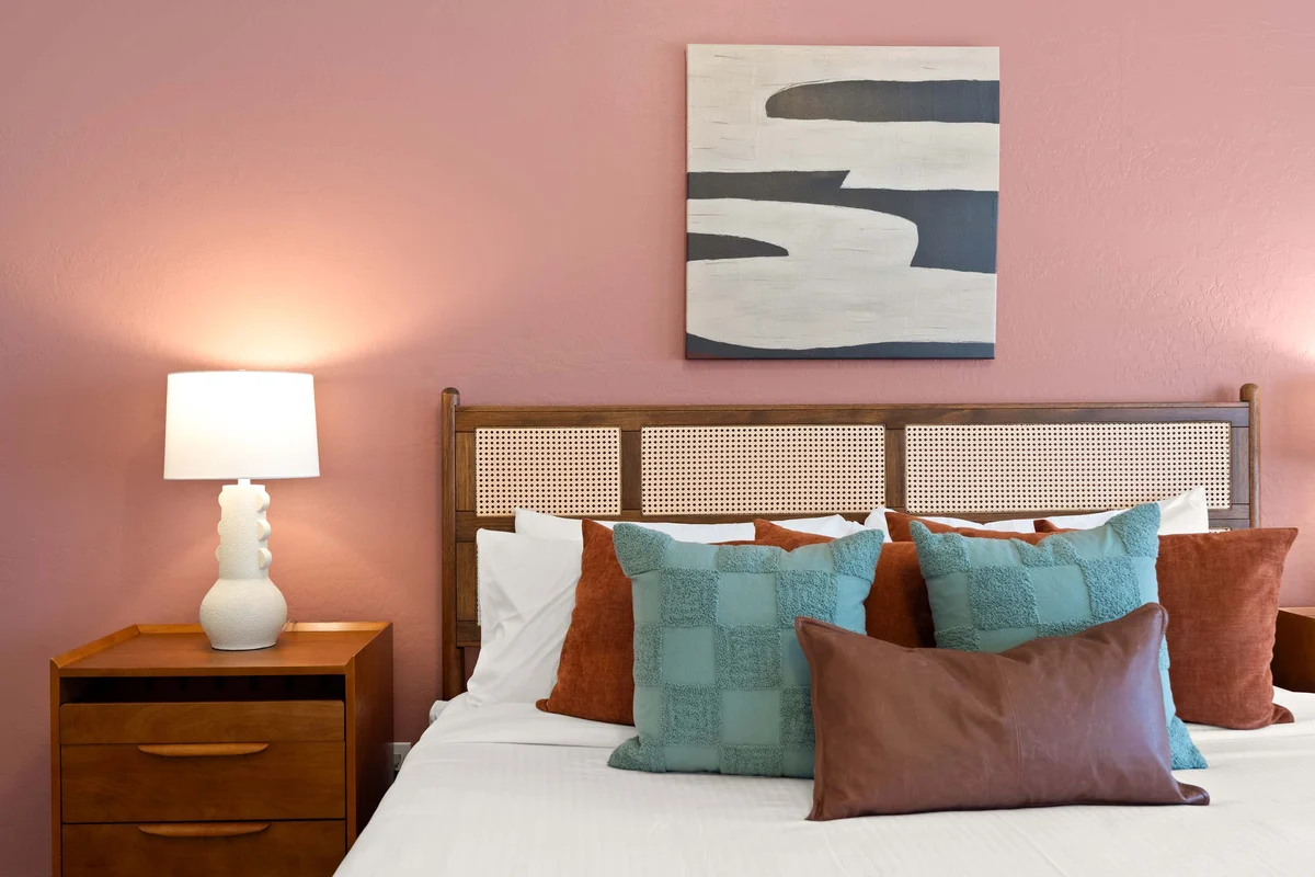 Bedroom image 1