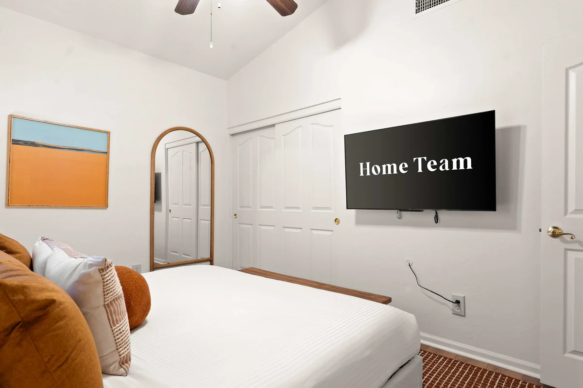 Bedroom image 1