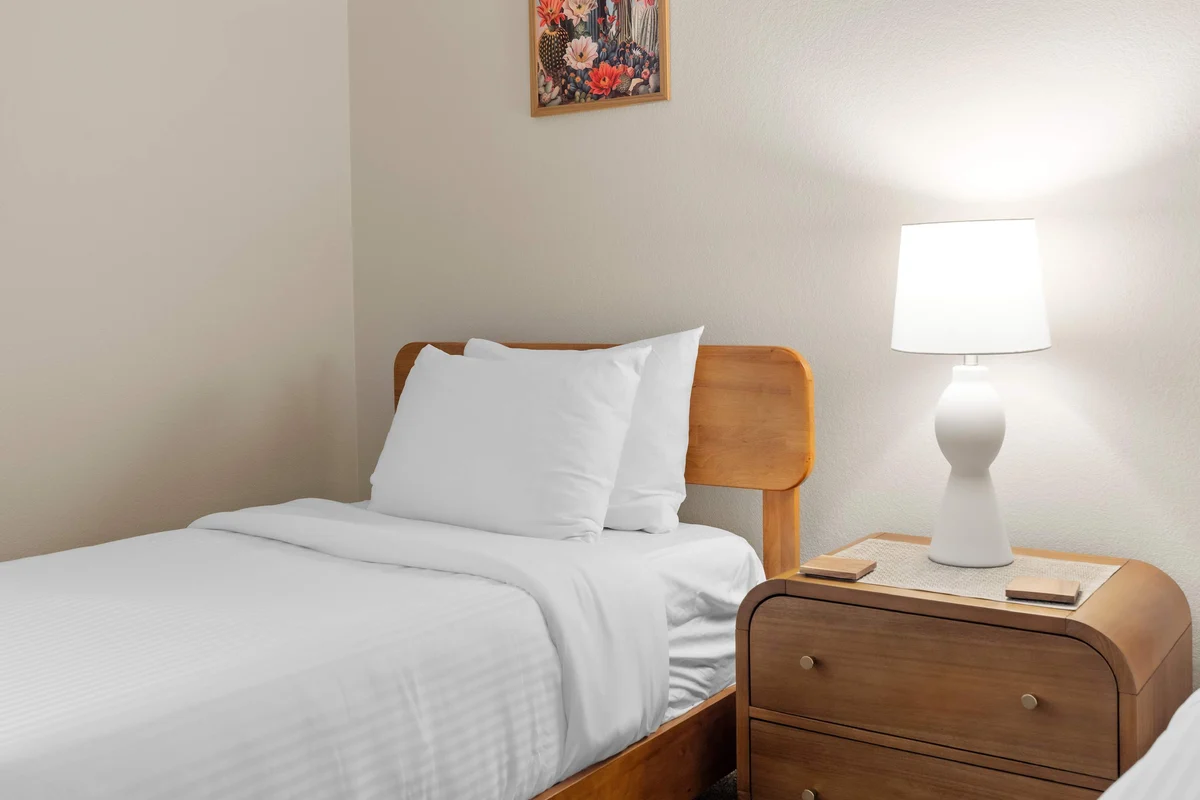 Bedroom image 1