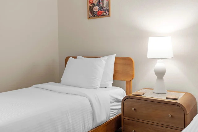 Bedroom image 1