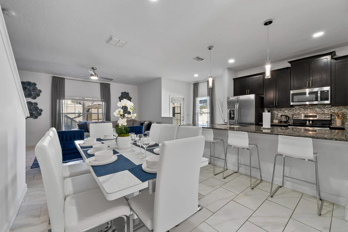 Home in Four Corners property photo 5