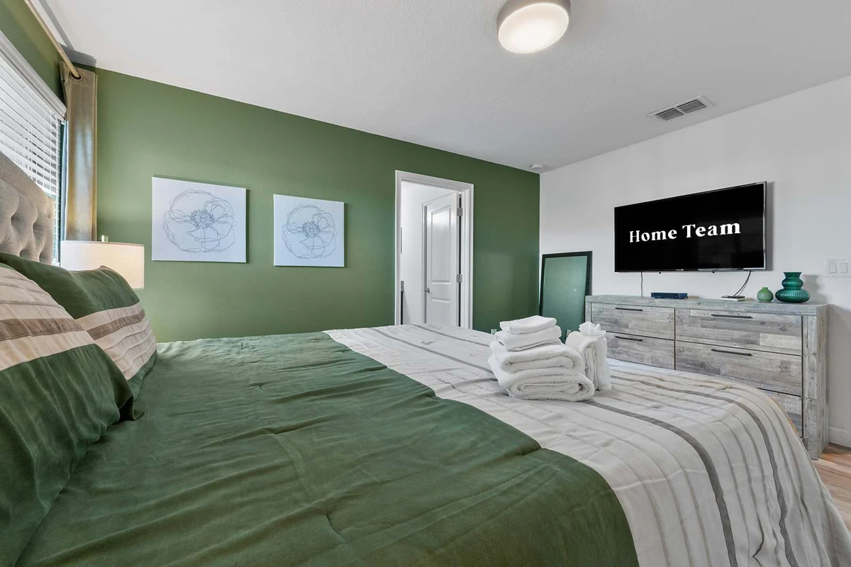 Bedroom image 1