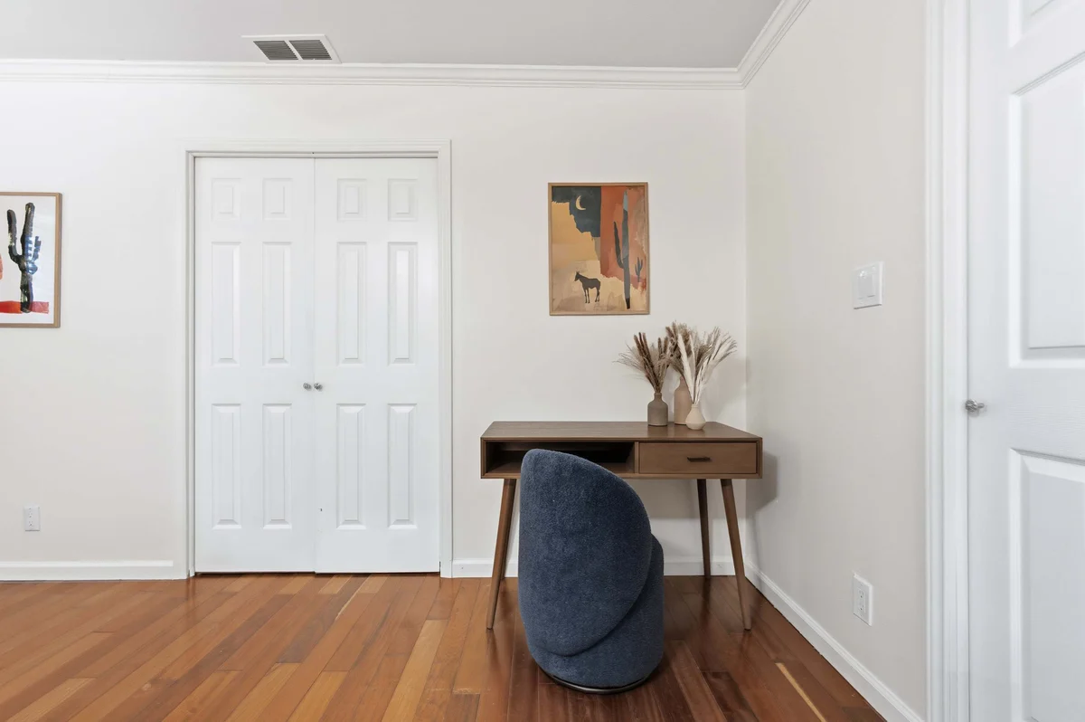 Bedroom image 1
