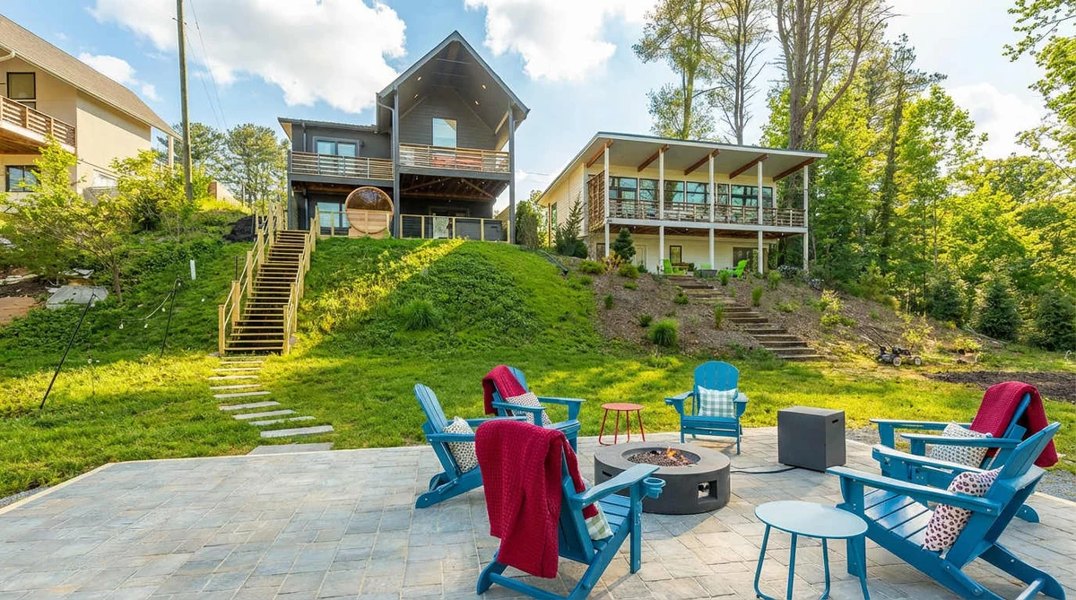 Home in Asheville property photo 5