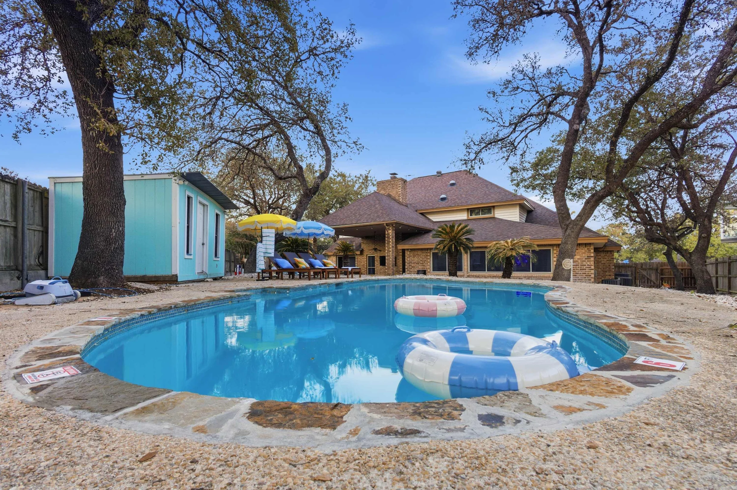 Home in San Antonio property photo 2