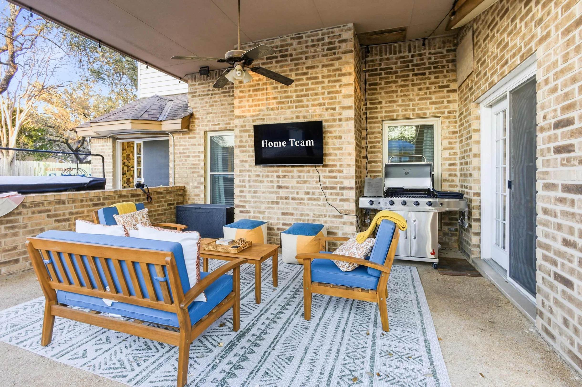 Home in San Antonio property photo 4