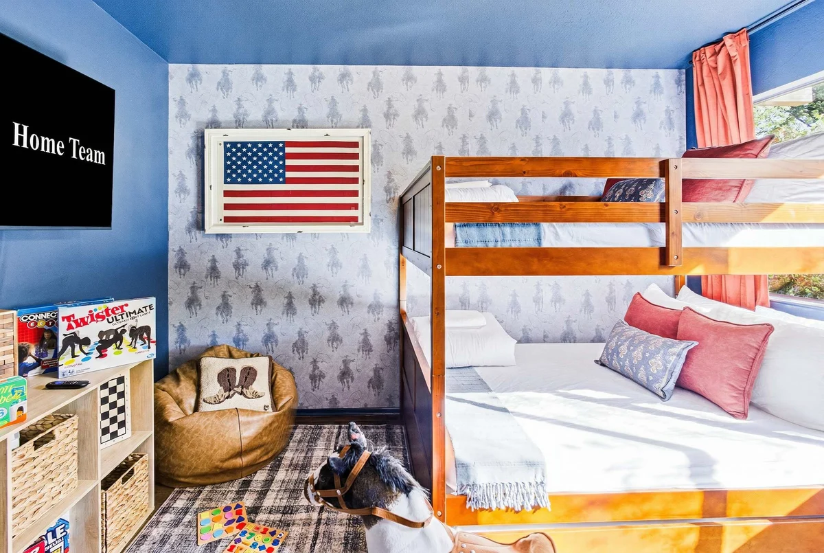 Bedroom image 1