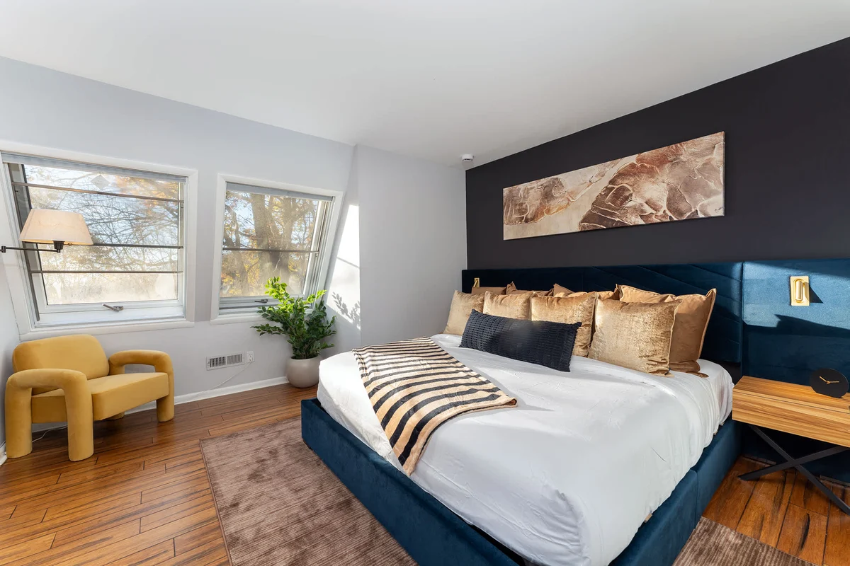 Bedroom image 1