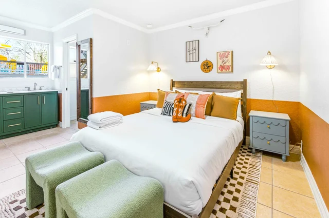 Bedroom image 1