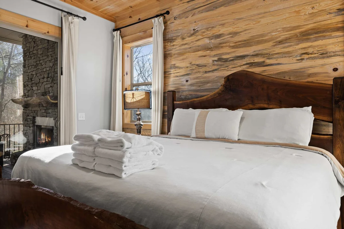 Bedroom image 1
