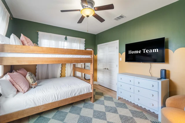 Bedroom image 1