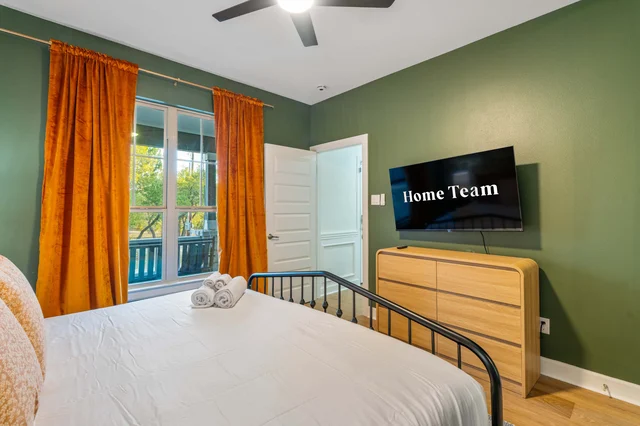 Bedroom image 1