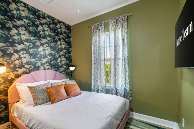 Bedroom image 1